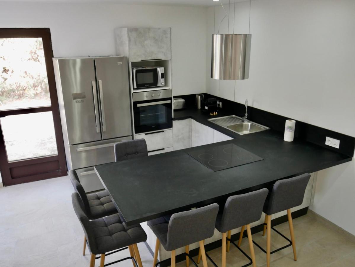 Отель Port Pin - Coliving - Mas Des Sous Bois Ventabren Экстерьер фото